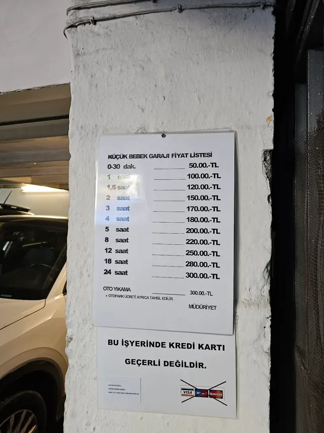 Küçük Bebek Otopark Yıkama