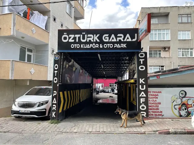 Öztürk Garaj