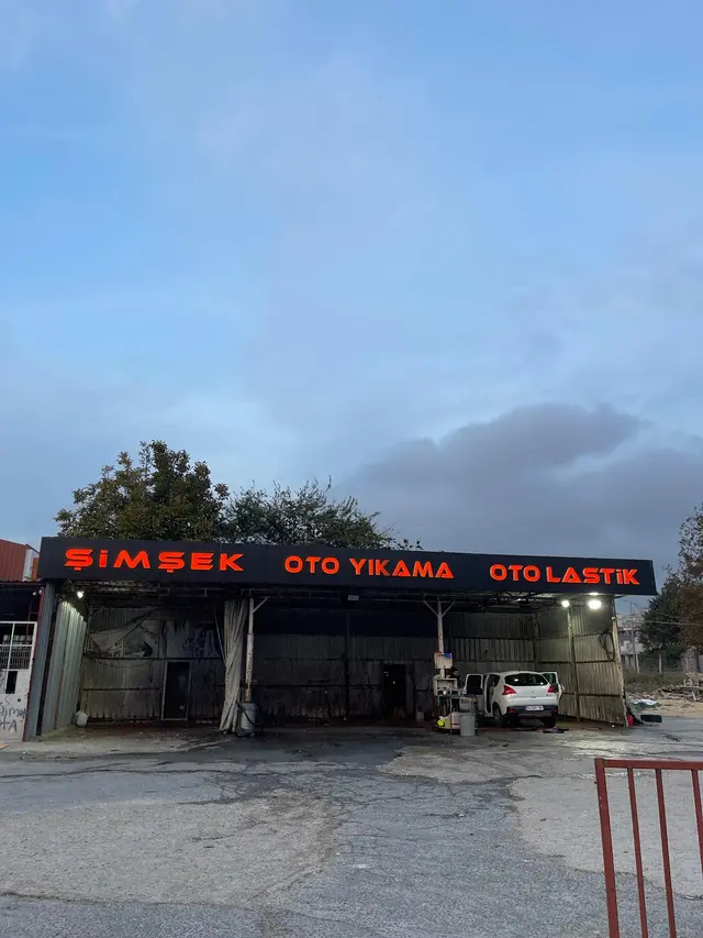 Şimşek Oto Yıkama - Lastik Servisi - Detaylı Temizlik - Far Temizleme - Gürpınar