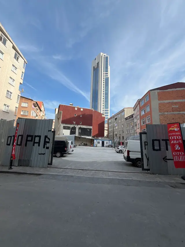 İzzet Paşa Otoparkı & Oto Yıkama